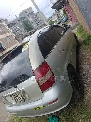 Toyota Nadia 2002 Silver