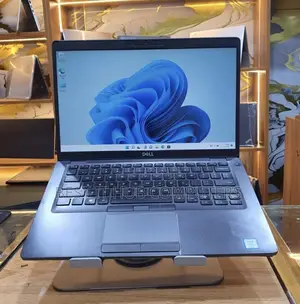 Laptop Dell Latitude 5400 16GB Intel Core i7 SSD 512GB