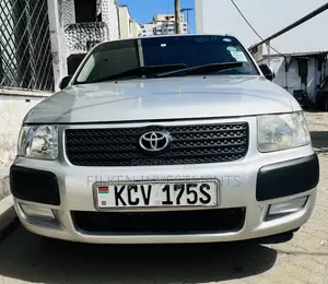 Toyota Succeed 2012 Silver