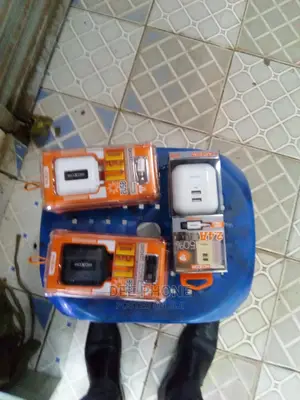 Moxom Chargers.