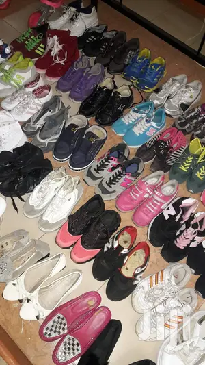 Second-Hand Shoes for Wholesale