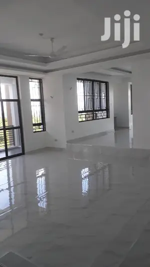 4 Bedrooms Duplex For Sale