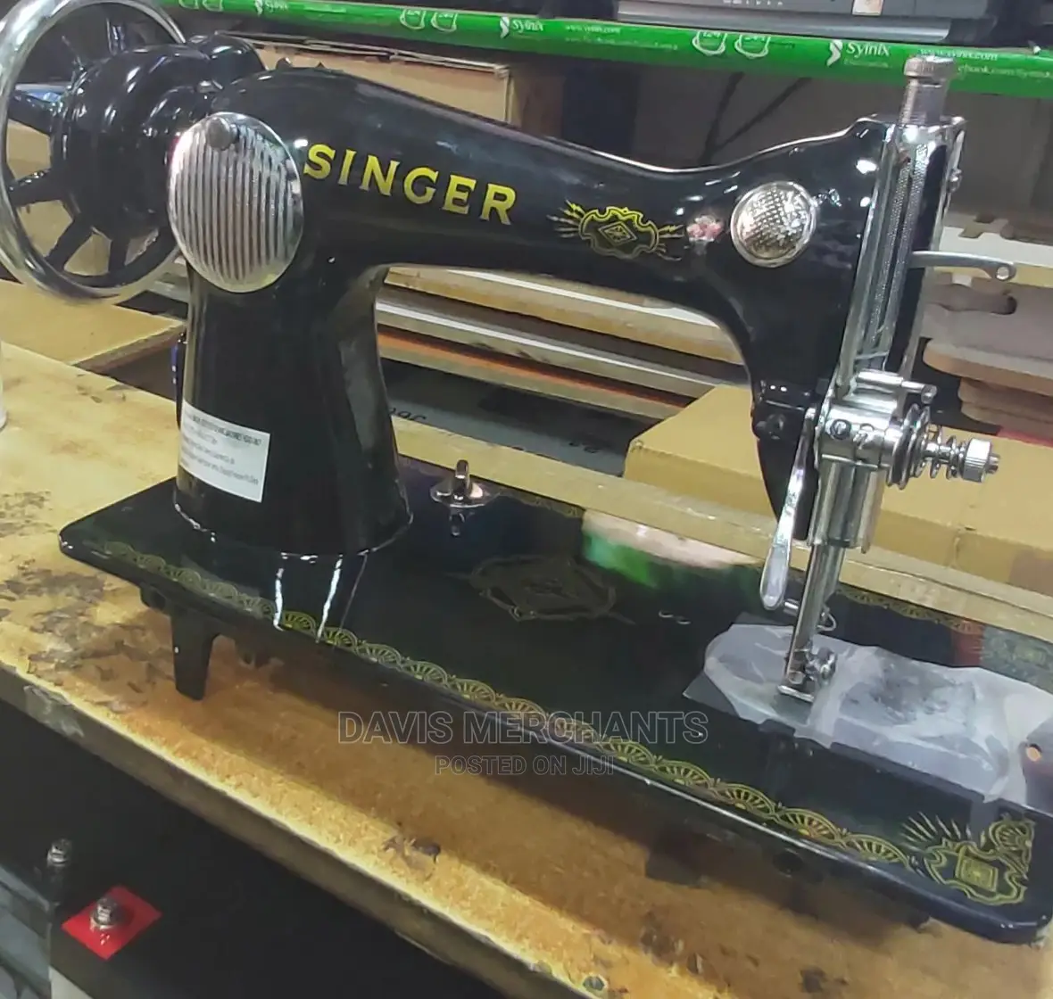 SINGER Sewing Machine Ideal for Domestic and Commercial Use