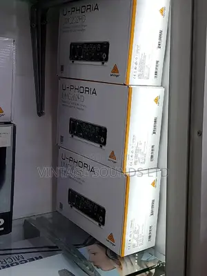 BEHRINGER U-Phoria UMC202HD 2-Channel