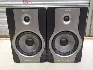 M-audio BX8 Carbon