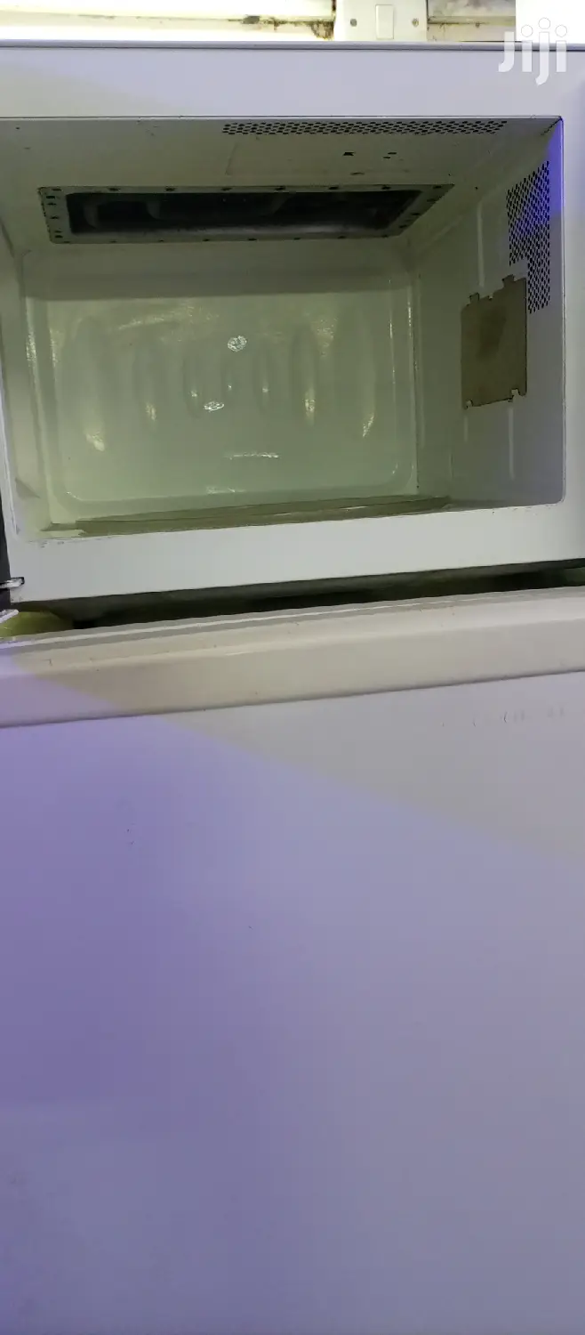 Microwave Oven