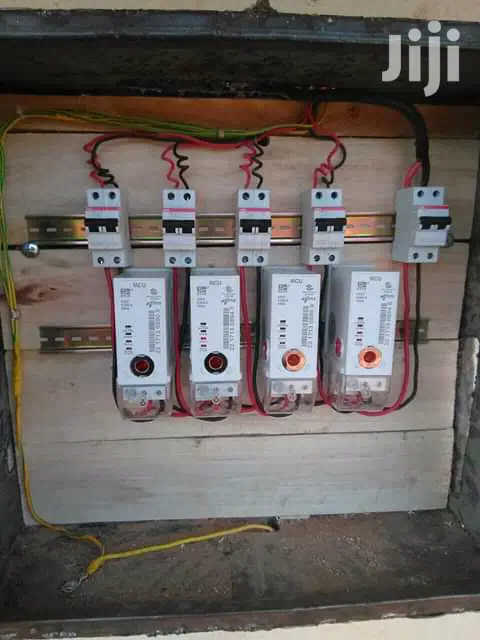 Super Skilled Electrician