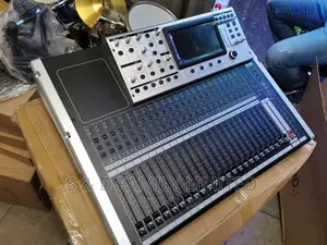 24 Channels Digital Mixer