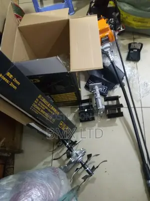 Brush Cutter /Grass Cutter