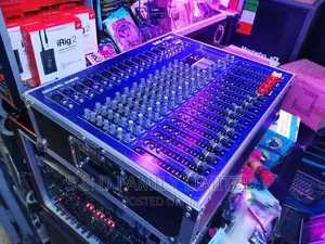 12 Channels Powered Mixer Smx 1200