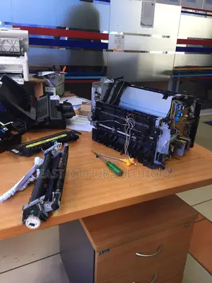 Technician Epson And Hp Printer Repair