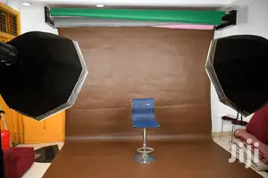 Automatic Studio Background