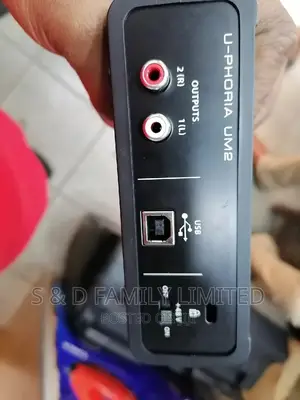 Behringer Uphoria Studio Set