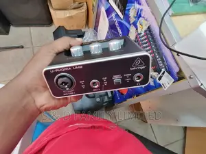 Behringer Uphoria Studio Set