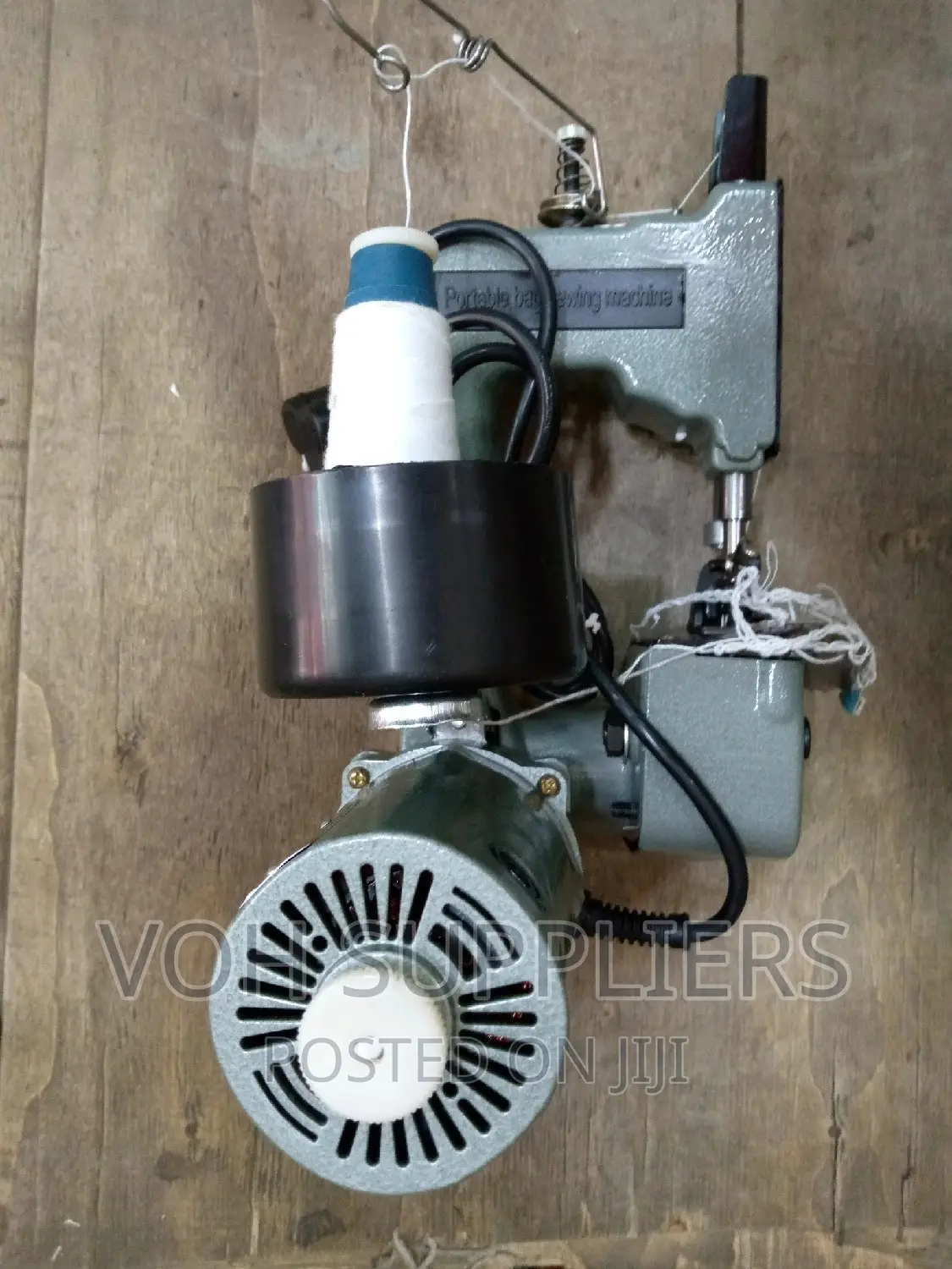 Bag Closer Machine