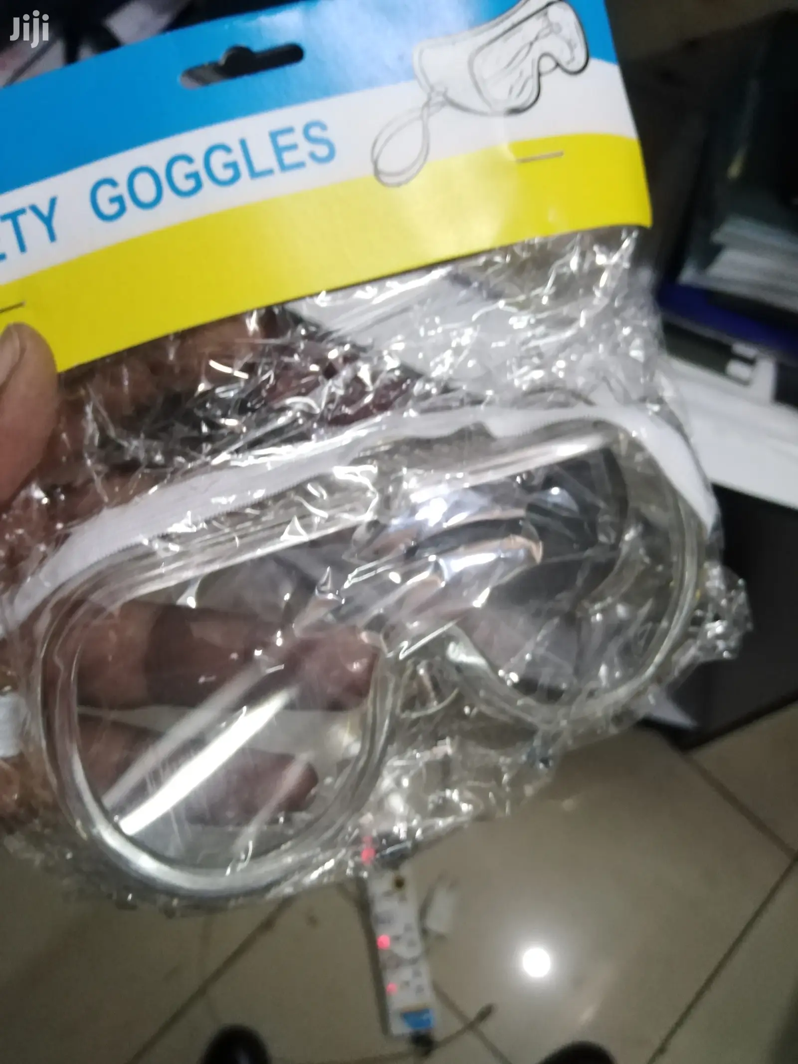 Clear Goggles