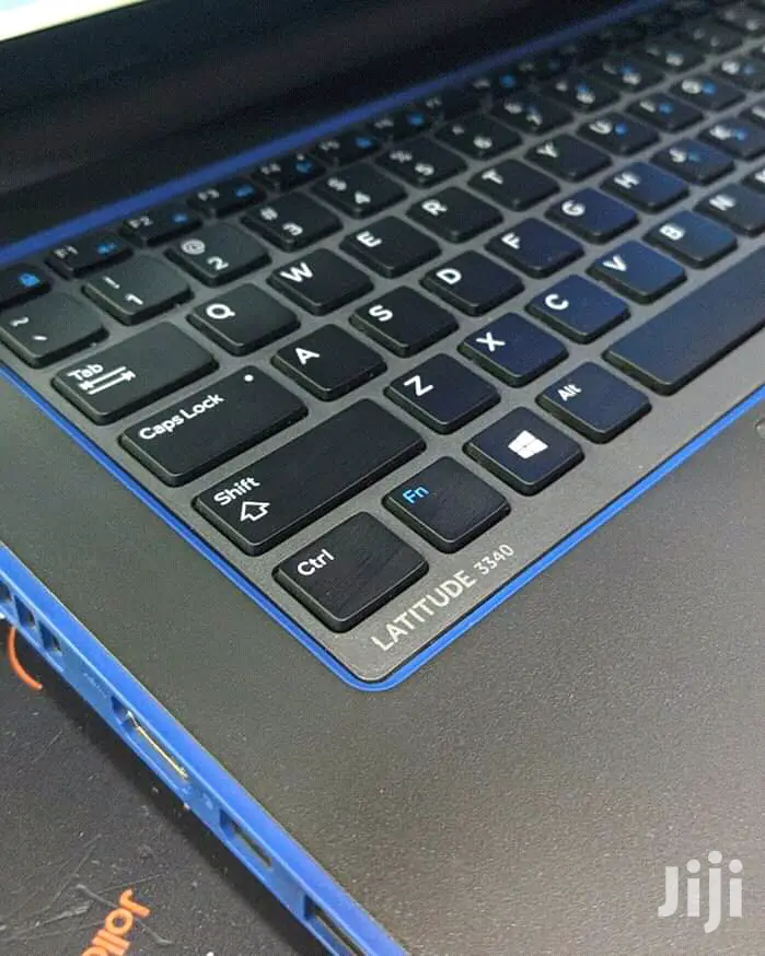 Laptop Dell Latitude 13 3340 4GB Intel Core I3 HDD 500GB