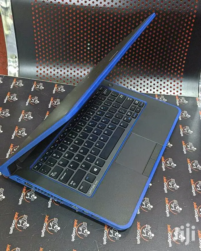 Laptop Dell Latitude 13 3340 4GB Intel Core I3 HDD 500GB