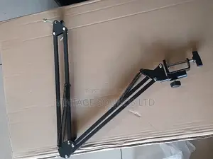 Studio Arm Stand