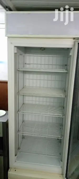 650L Display Chiller