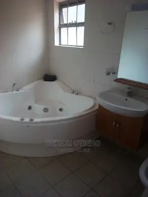 3 Bedroom In Riara Road To Let