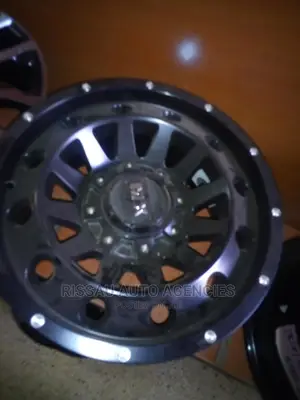 Toyota Land Cruiser VX/V8 Alloy Rims Size 20