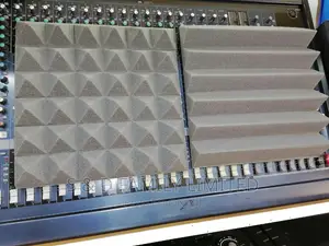 Studio Bass Traps Acoustic Pads 35cm By 35cm