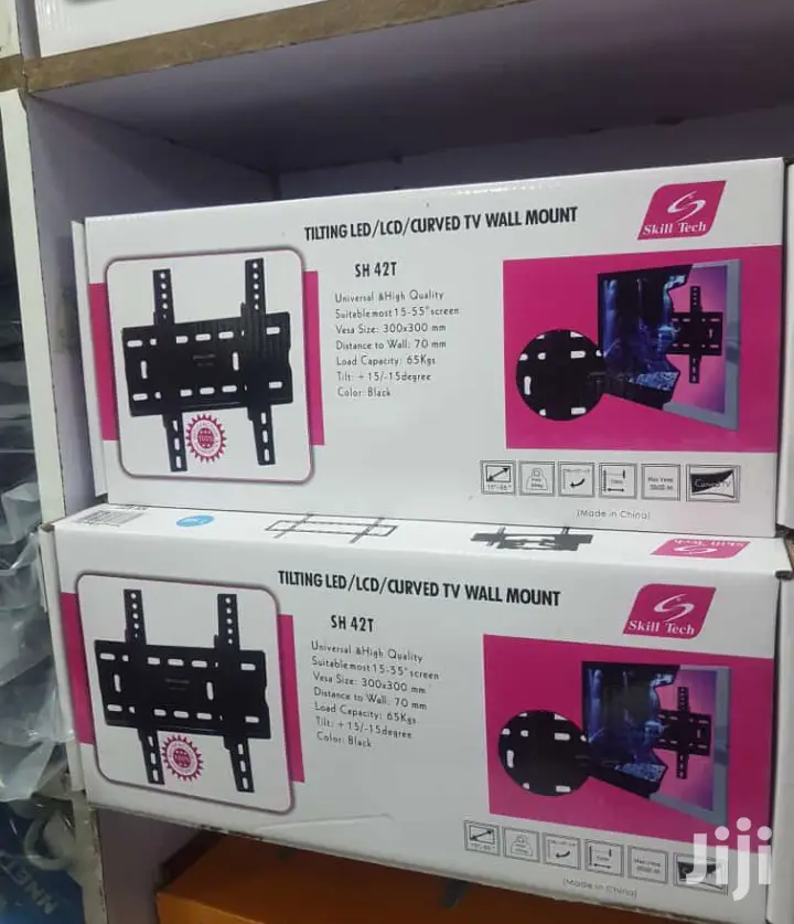 Tilting Wall Mount For 15"-55" Screen.