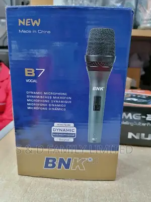 BNK B7 Wire Microphone