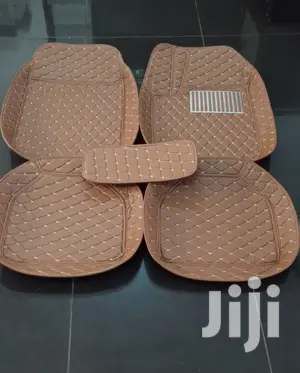 New Car Universal Strong Floor Mats.