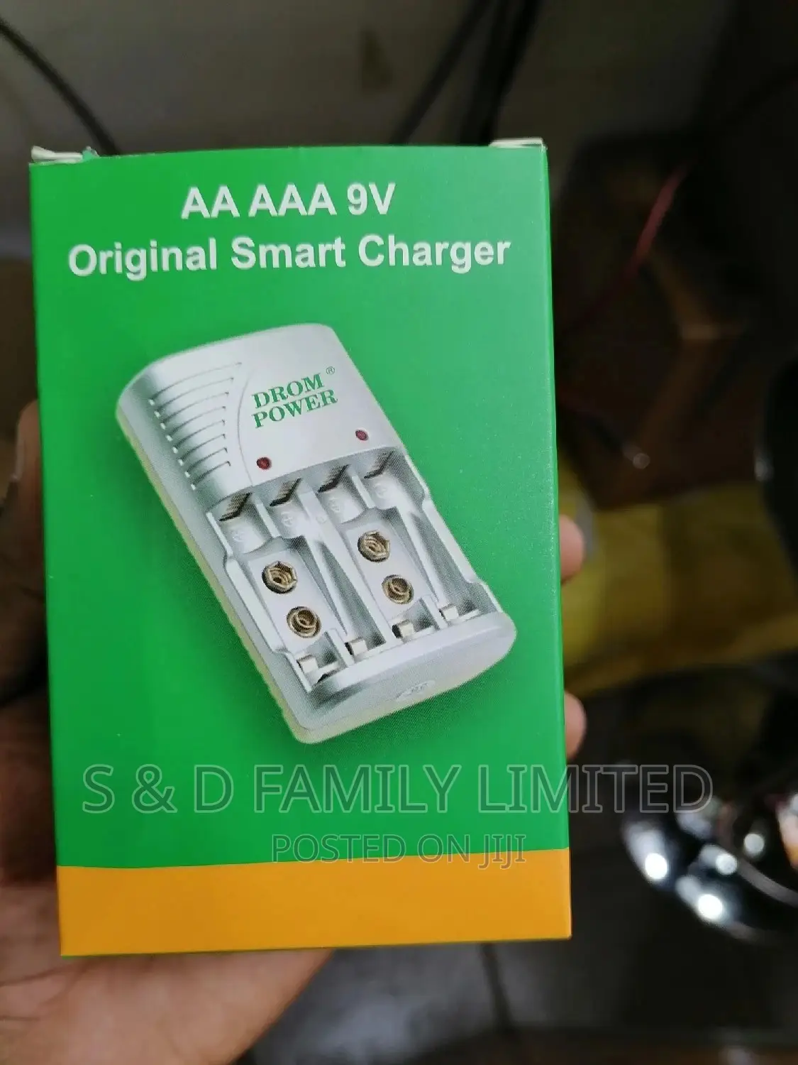 Drom Power 9v, AAA, AA Battery Charger