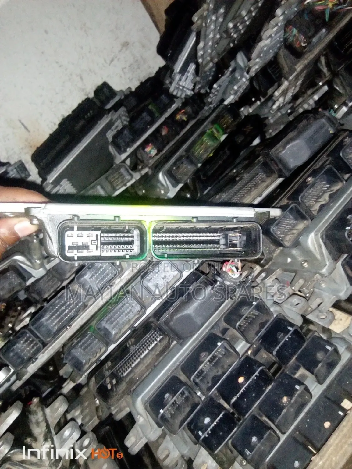 Computer B15 Two Sockets.