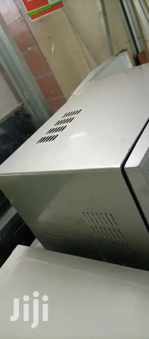 Microwave Oven