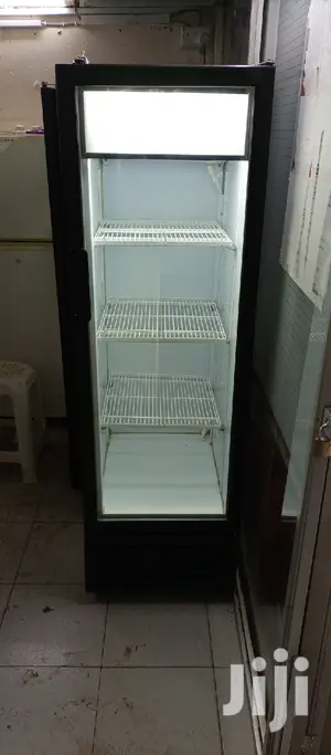 Single Door Display